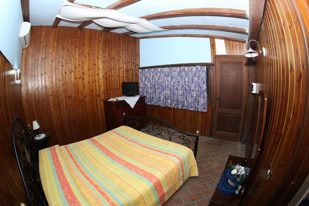 Agriturismo Monte Due Torri جنزانو دي روما المظهر الخارجي الصورة