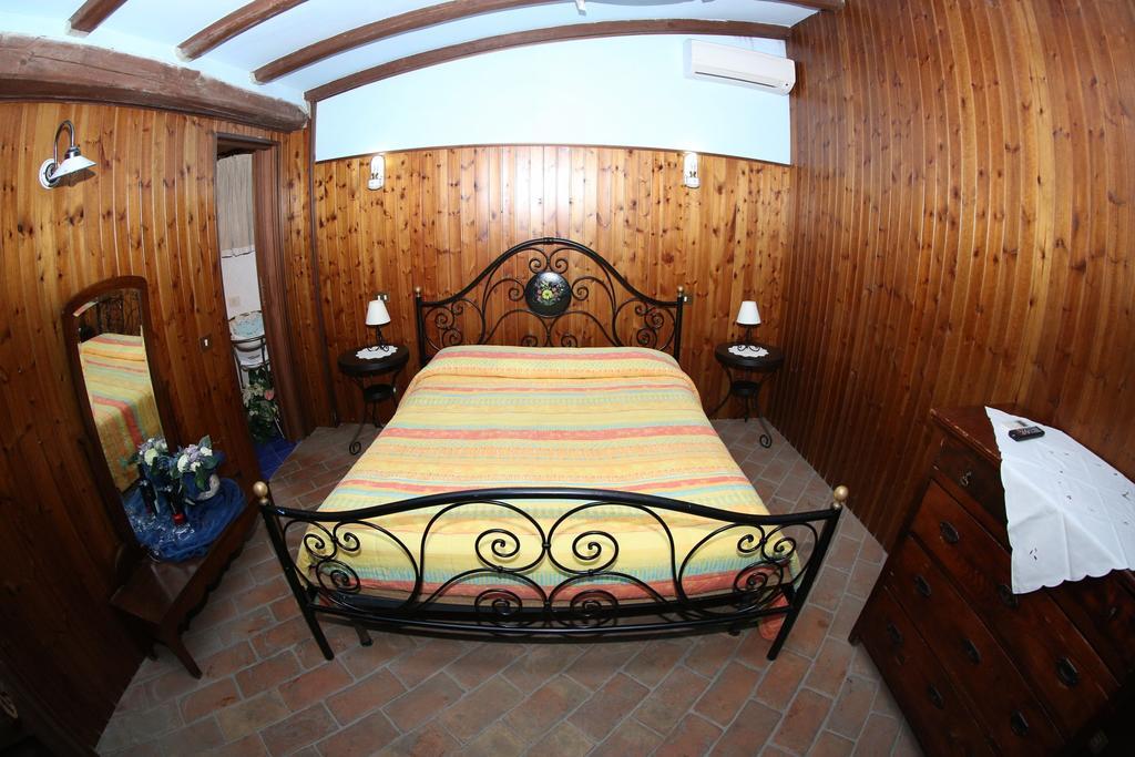 Agriturismo Monte Due Torri جنزانو دي روما المظهر الخارجي الصورة